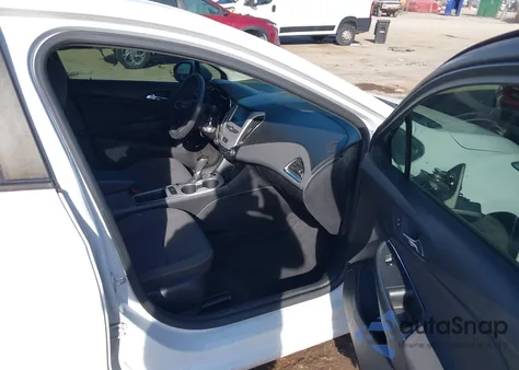 2018 Chevrolet Cruze Ls Auto z USA, uszkodzony, nr VIN 1G1BC5SM4J7239453